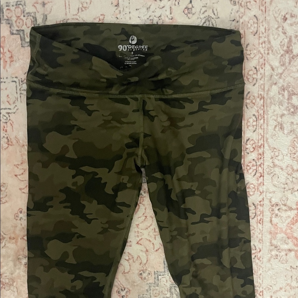 90 Degree by Reflex Women’s Camo Leggings - Green